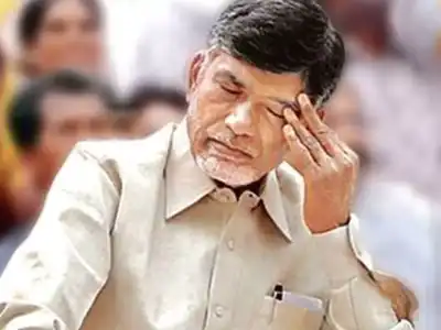 ECI sends notice to Chandrababu Naidu for derogatory comments about YS Jagan