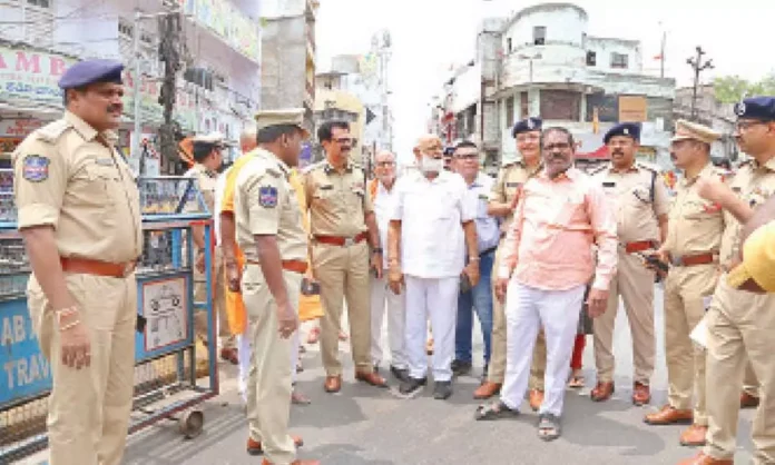 Extensive police preparations made for peaceful Shobha Yatra during Rama Navami