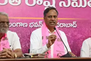 Farmers demand Rs 500 bonus from BRS
