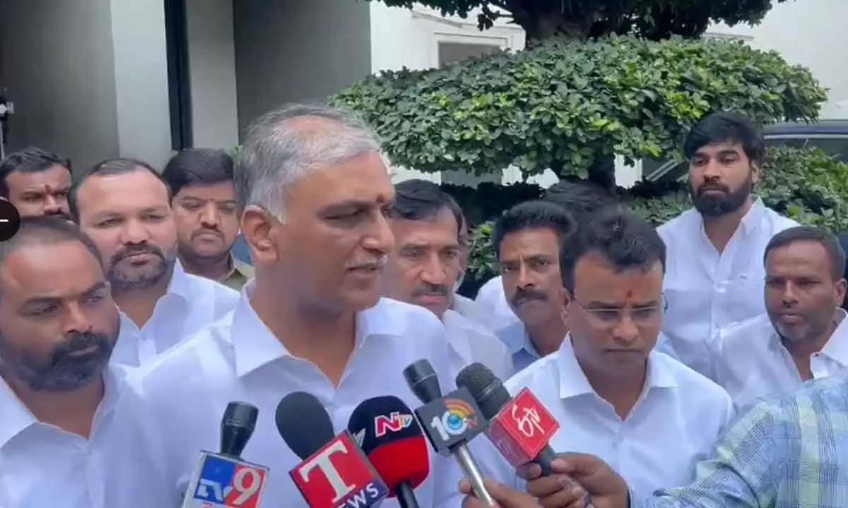 Harish Rao brings resignation letter to Gun Park amid escalating tension over farmer loan waiver