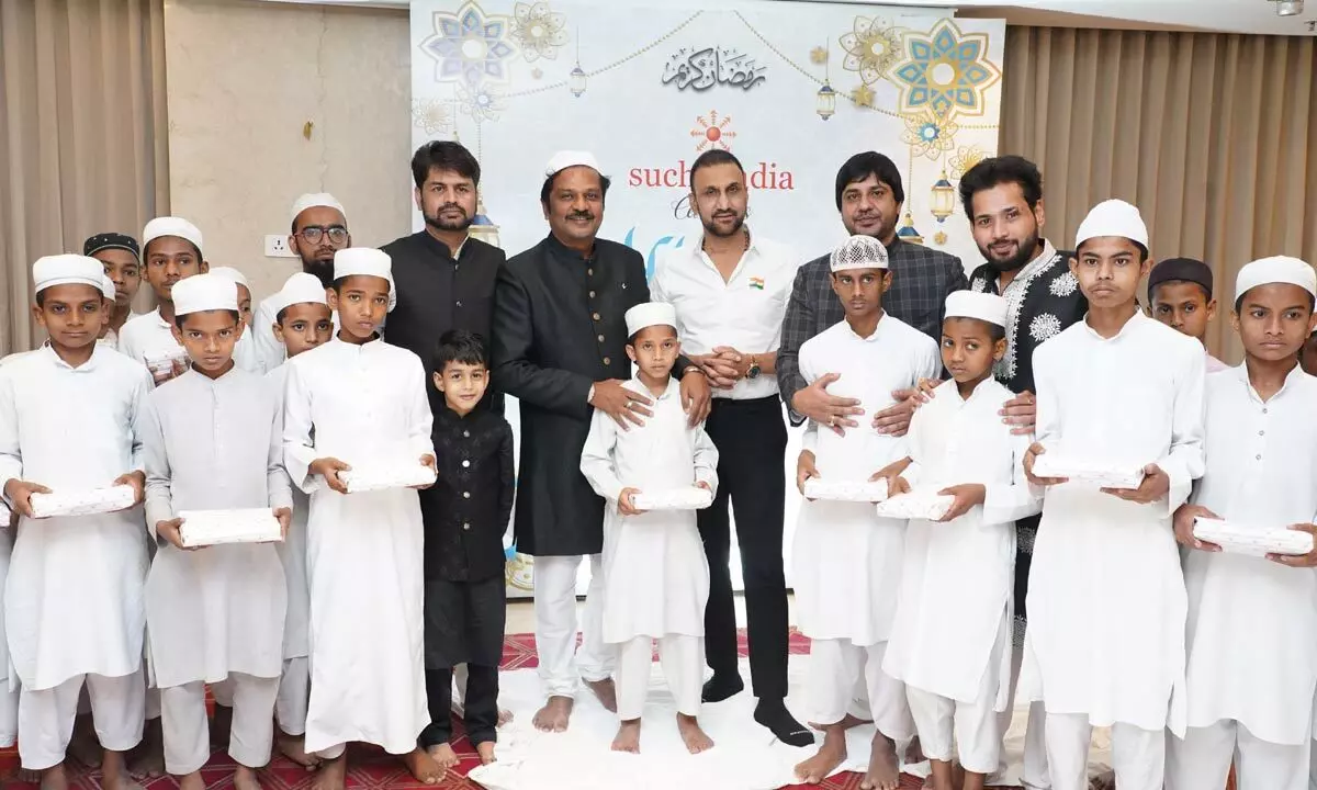 Iftar Party Hosted by Dr. Lion Kiron at Hotel Mercure