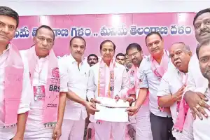 KCR claims 20 Congress MLAs in Hyderabad are in touch with BRS