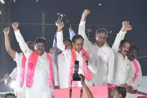 KCR Holds Rally at Hanumakonda Chowrastha for Warangal Parliamentary Elections