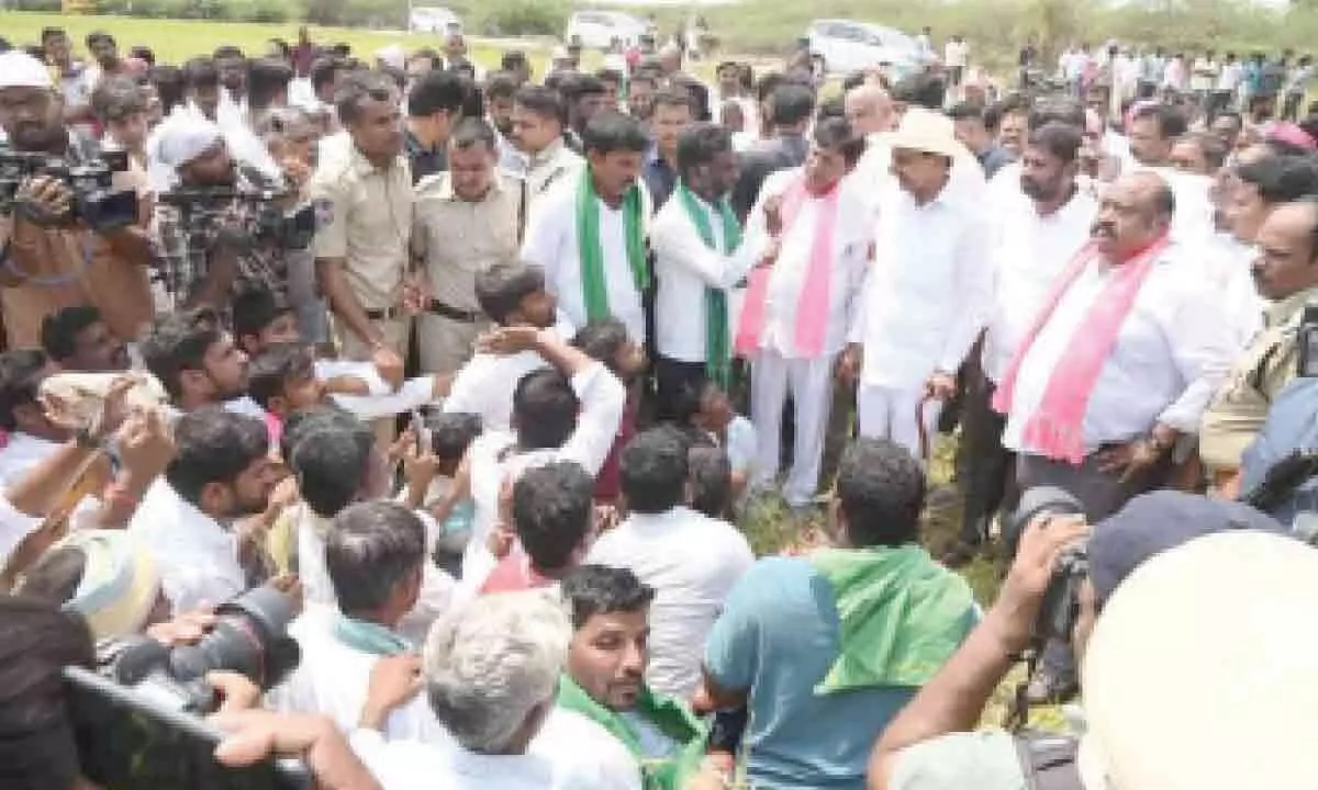 KCR warns of massive protest at Medigadda over farmers’ concerns