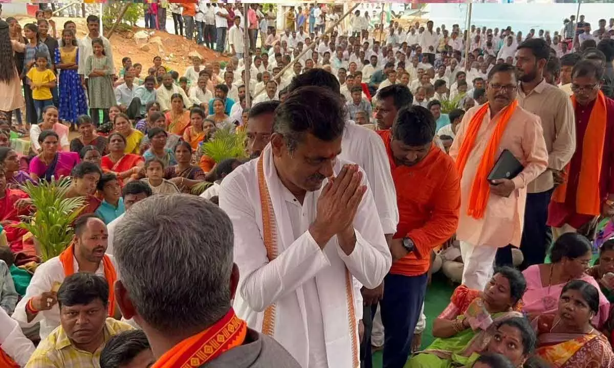 Konda Vishweshwar promotes the idea of Ram Rajyam in Chevella