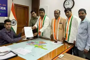 Many clamoring for seat as Hyderabad Congress pick is delayed