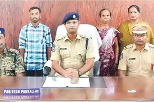 Maoist militia leader turns himself in