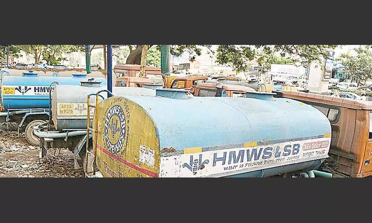 MD of HMWSSB checks tanker filling stations in Hyderabad.