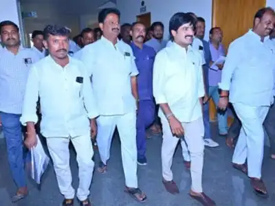 MLA Krishna Mohan Reddy and Vijayudu Submit Memorandum to DC Ndigadda