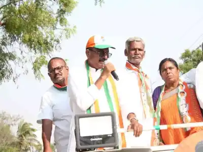 MLC Koochukulla Damodar Reddy campaigns to help Mallu Ravi win as MP candidate