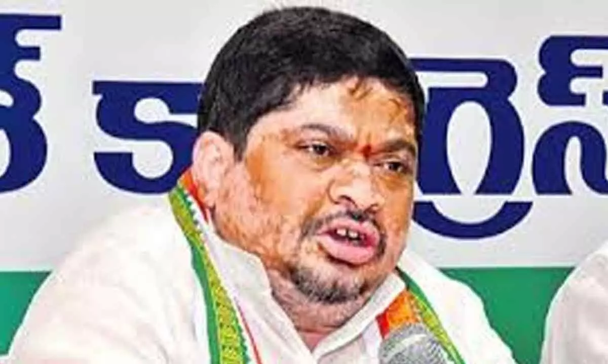 Poonam Prabhakar dares Bandi Sanjay to reveal BJP’s achievements over the last ten years