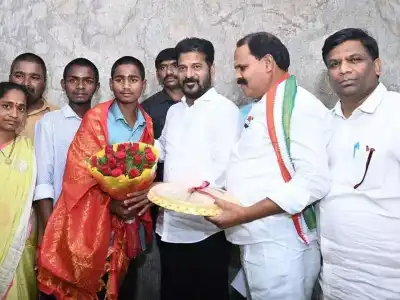 Teen honored by CM Revanth Reddy for brave rescue during fire incident