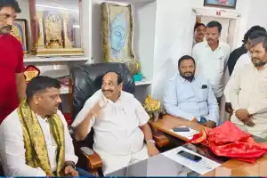 Theenmar Mallanna and Damodar Reddy come together