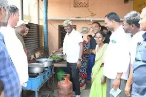 Thudi energetically campaigns for Mallu