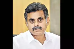 Vishweshwar Reddy stands against government’s decision to sell endowment lands