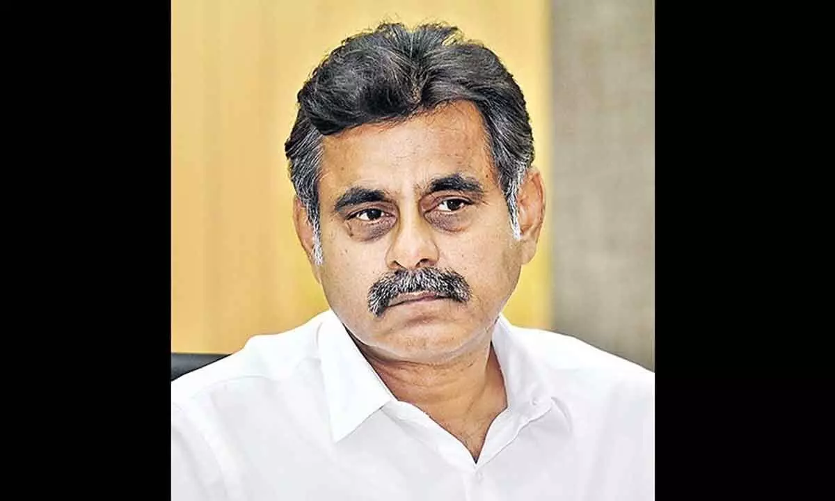 Vishweshwar Reddy stands against government's decision to sell endowment lands