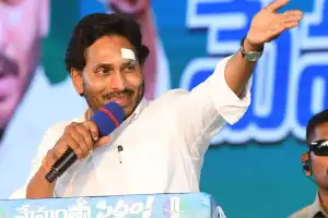 YS Jagan says he will not be intimidated by attacks, criticizes Chandrababu for mistreatment of the poor