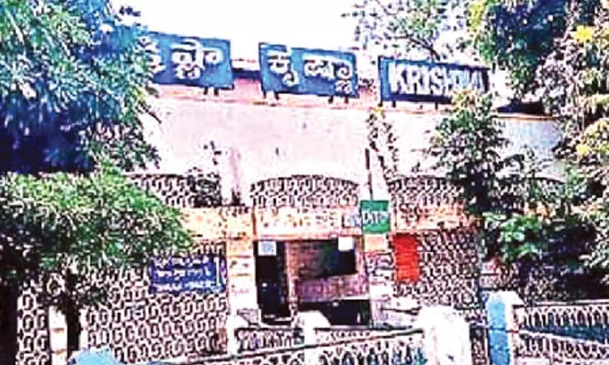 After four decades, rail line remains absent