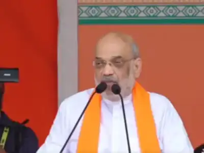 Amit Shah Lambasts Congress at Bhuvanagiri Gathering