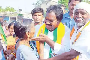 Aroori Ramesh accuses Congress of spreading falsehoods in Warangal