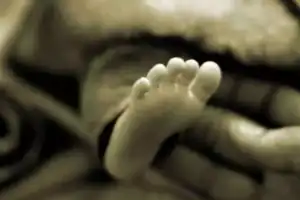Baby dies after pregnant woman gives birth in bathroom