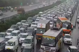 High traffic on Hyderabad-Vijayawada Highway as residents return home to vote