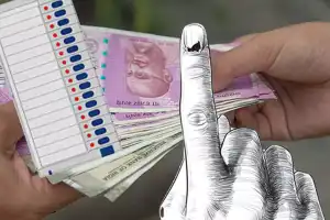 Hyderabad Politicians Make Final Efforts to Attract Voters with Alcohol and Cash