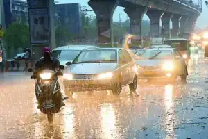 Hyderabad prepares for rainfall as GHMC issues safety guidelines