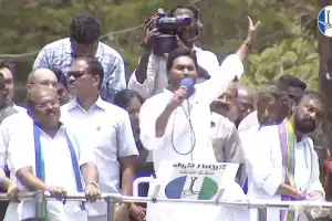 Jagan insists on maintaining 4% Muslim reservations regardless of outcome