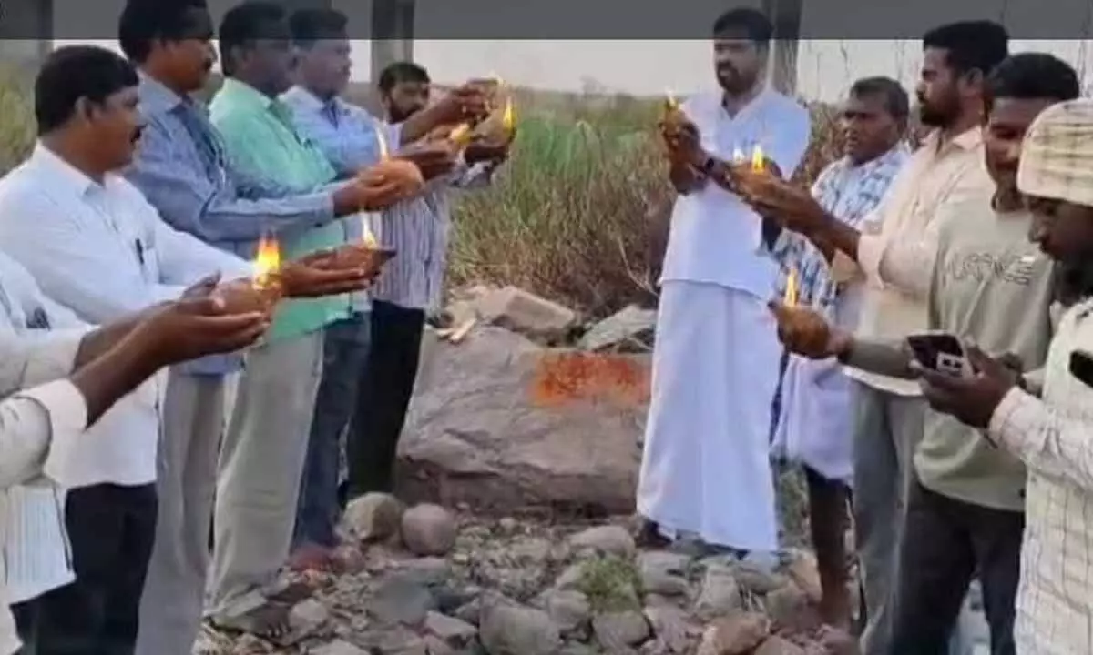 Karunakar Reddy calls for saving the River Krishna