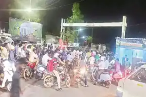 Local residents frustrated, request SCR to widen road at LG Gate 250 Bolarum