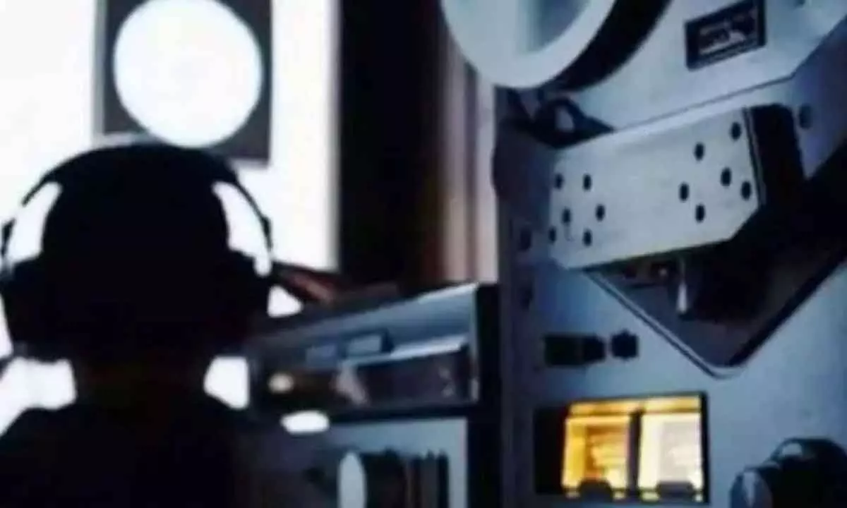 Ministers’ associates robbed of crores by phone-tapping accused