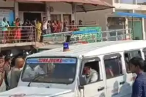 Multiple workers injured in an accident involving a goods carrier in Gadwal