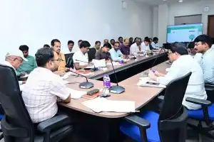Officials urged to expedite clearance of pending Dharani files in RR