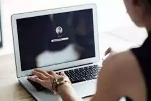 Online training in software courses now accepting applications