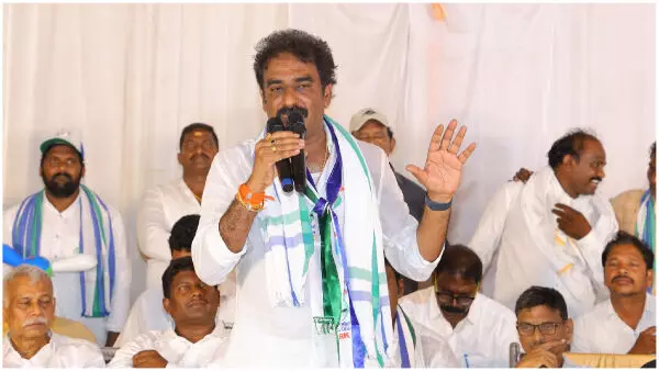 Pinnelli denies fleeing, welcomes investigation into election violence in Macherla