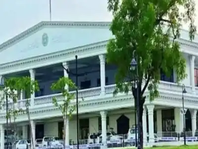 Primary suspect apprehended in explosion at government building phone threat