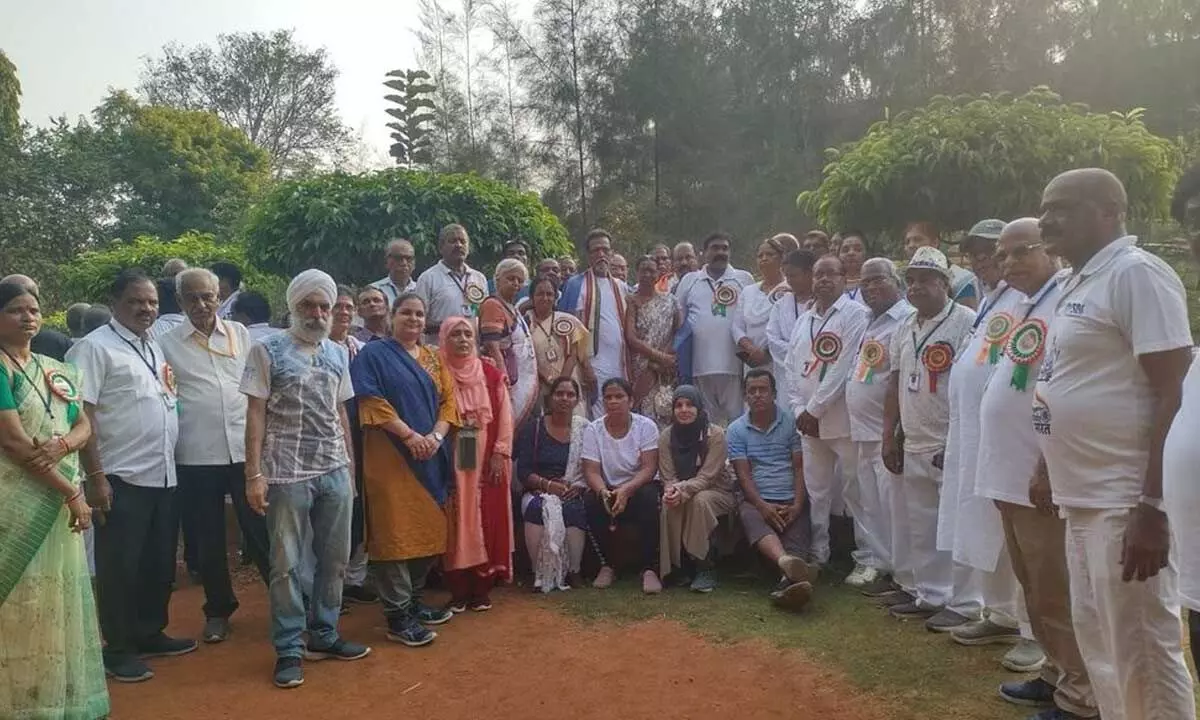 Public Gardens in Hyderabad celebrates World Laughter Day