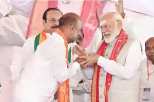 Sircilla: Modi commends Bandi for productive meeting