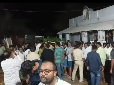 TDP goons attack Andhra Pradesh home minister Tanethi Vanitha in Gopalapuram