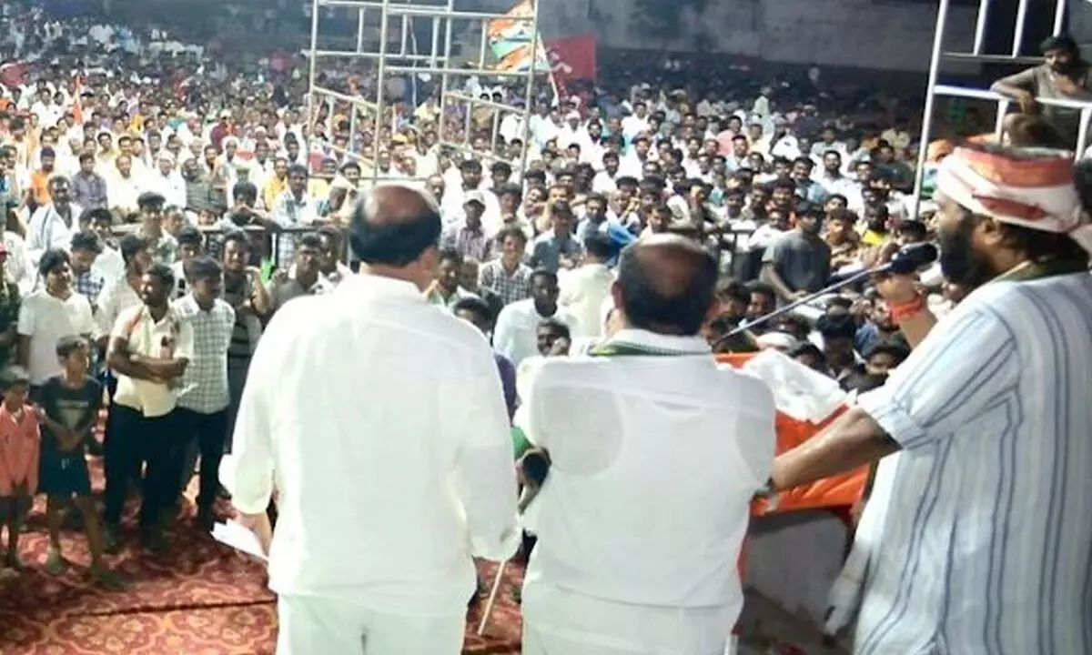 Uttam alleges that KCR is spreading falsehoods