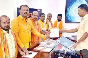 VHP calls for action against Hyderabad CM for ‘offending Hindu sentiments’
