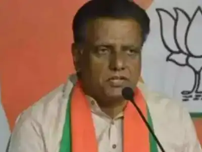 BJP leader suggests Telangana government follow Karnataka’s lead in fuel price hike