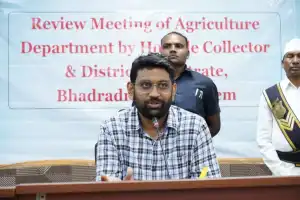 District Collector Jitesh V Patil encourages Sanna Karu farmers to adopt profitable cultivation methods.