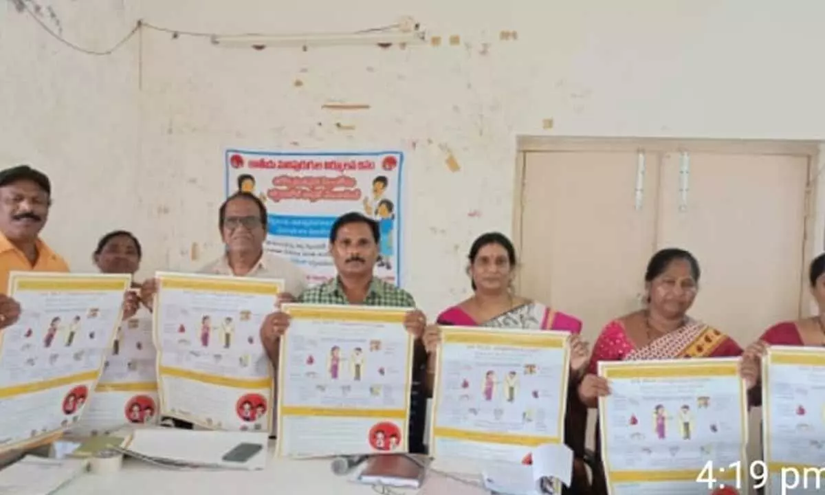 DMHO conducts roundworm awareness programme for Anganwadi teachers