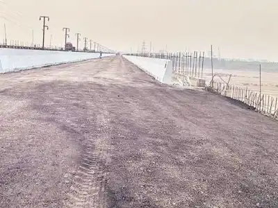 Drivers hesitant to use unfinished bridge for daily commute