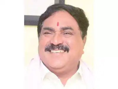 Errabelli Dayakar Rao undecided about joining Congress