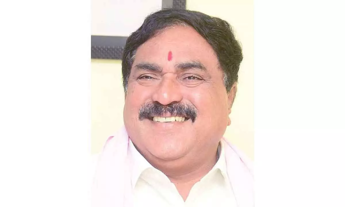 Errabelli Dayakar Rao undecided about joining Congress