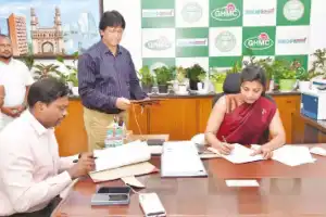 GHMC Commissioner role assumed by Amrapali Kata, EV&DM Commissioner role taken on by AV Ranganath