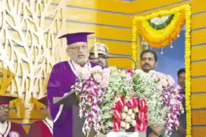 Governor encourages young people to lead in creating a developed India